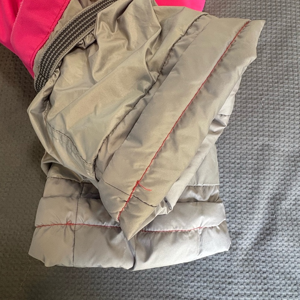The North Face Girls Size 10/12 (M) Vibrant Pink Snow Pants - Picture 7 of 7